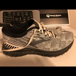 Brooks Adrenaline GTS 19